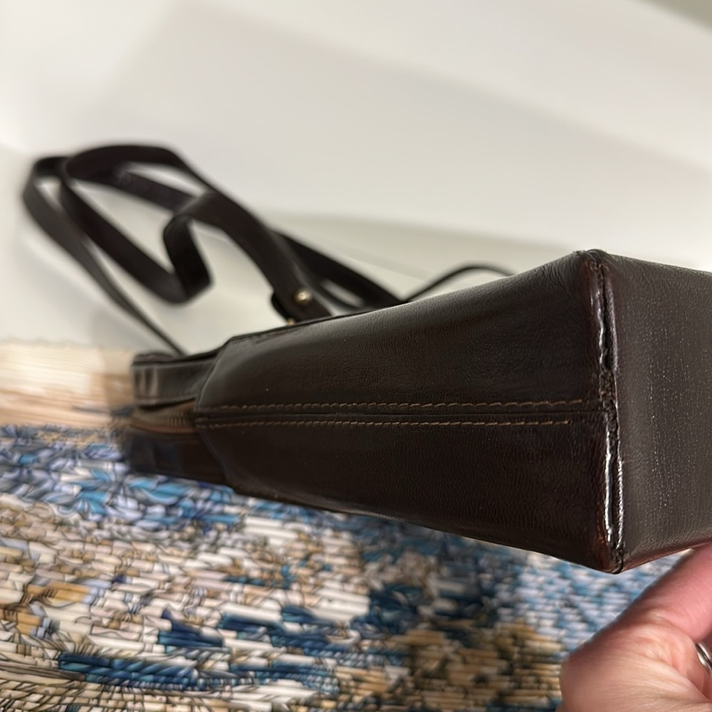 SOLD Fendi FF Logo Intrecciato Leather Shoulder Bag - Picture 9 of 17